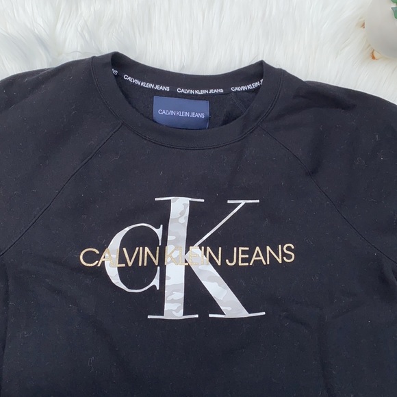 Calvin Klein camo & glitter crew neck sweater - Picture 2 of 3